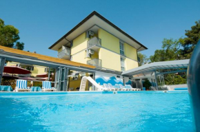 Гостиница Hotel Ai Pini  Градо